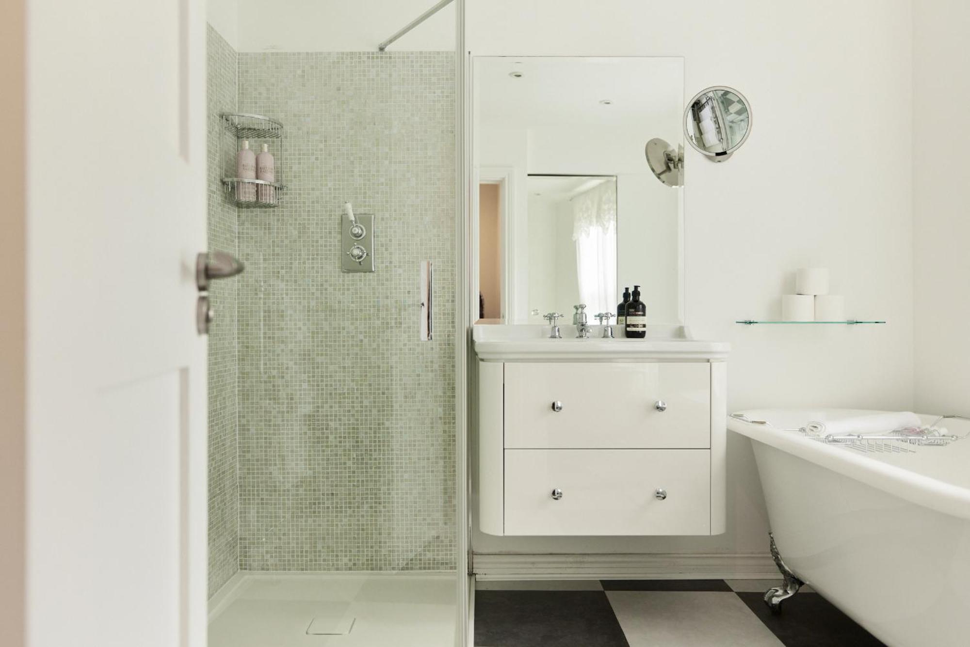 The Designers Suite Kensington - Stylish 1Bdr Flat London Bagian luar foto